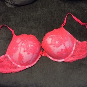 Bombshell bra