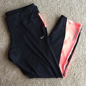 Nike Dri-Fit crop leggings