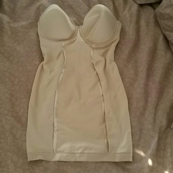 Maidenform Flexees  body shaper slip