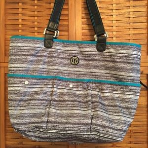 Lululemon totally totetastic tote beach diaper gym