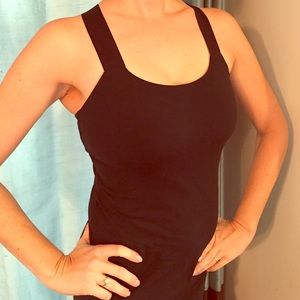 Lululemon top size 6