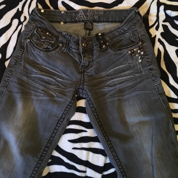 😎 Leather and stud Antique Rivet jeans! 😎 - Picture 3 of 4
