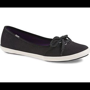 Keds | Black Teacup style with Polka Dot Laces