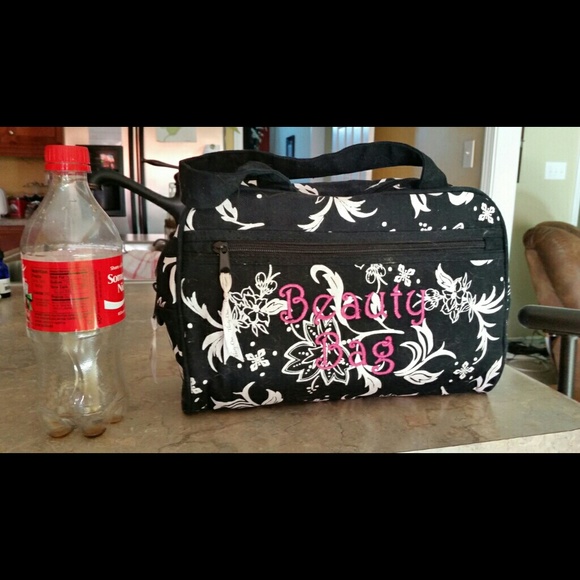 Thirty-one make up bag
