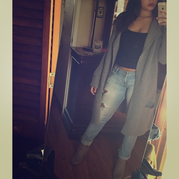 LOFT Sweaters - Gray Long Thick Sweater. 🎀