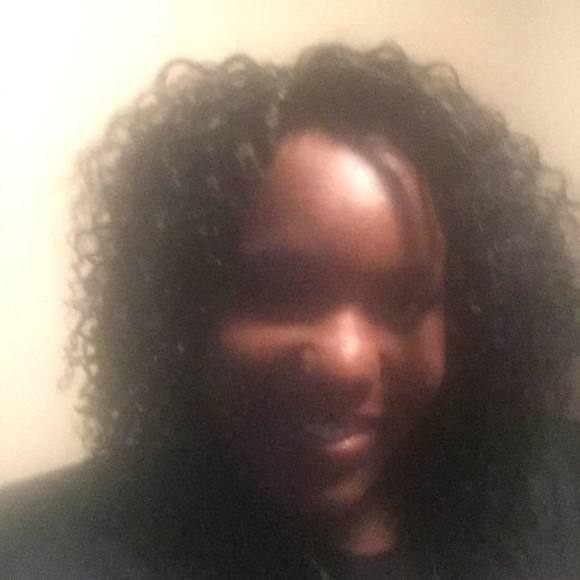 Meet your Posher, Che'lisa