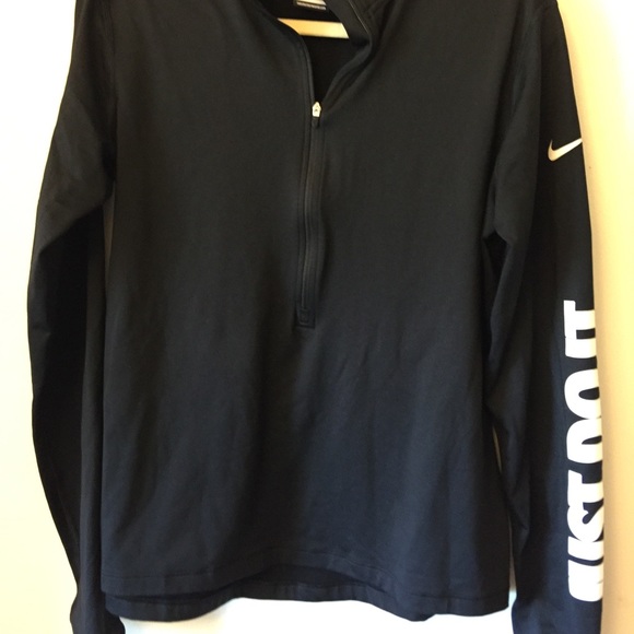 Nike pullover