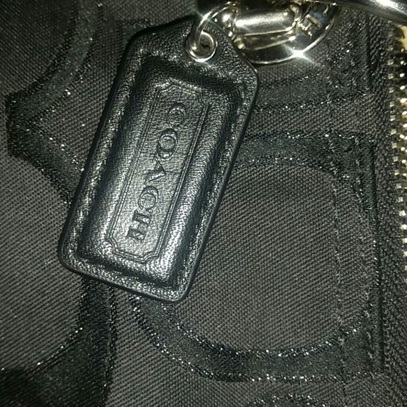 Coach - Picture 4 of 4