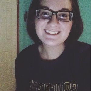 Meet your Posher, Alizabeth