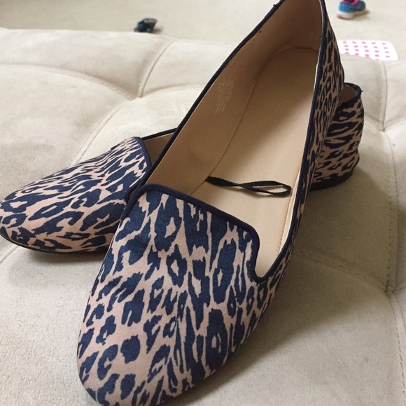 H&M Shoes - H&M navy and blue leopard flats