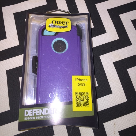 Brand new otter box 5/5s MAKE AN OFFER