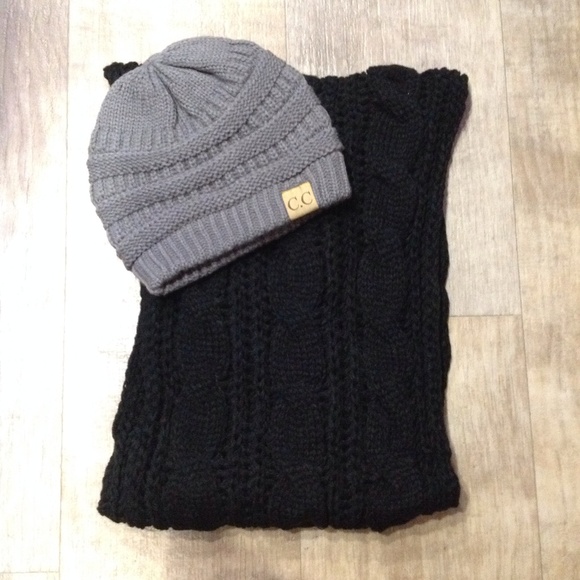Accessories - LAST ONE IN GRAY! 🆕Slouchy Gray Beanie