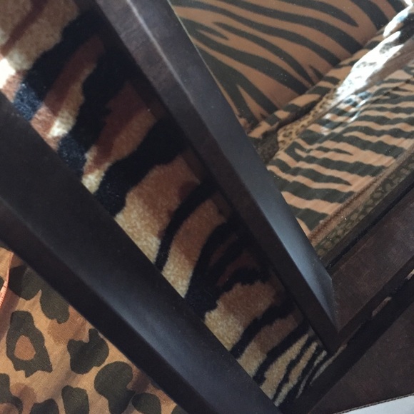 Frame - Picture 4 of 4