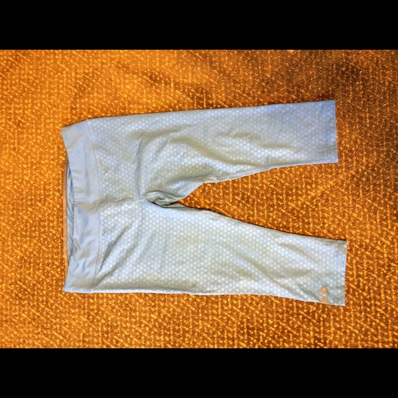 RESERVED!!!!!! UA capris RESERVED!!!!!!!!!!!!