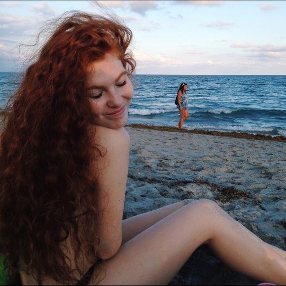 Meet your Posher, Sierra - Picture 4 of 5