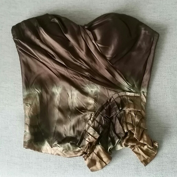 Bustier satin strapless.