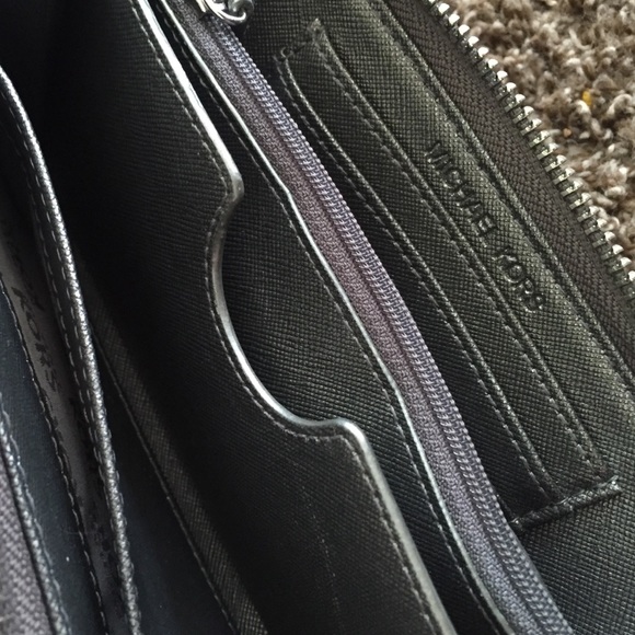 MK wallet
