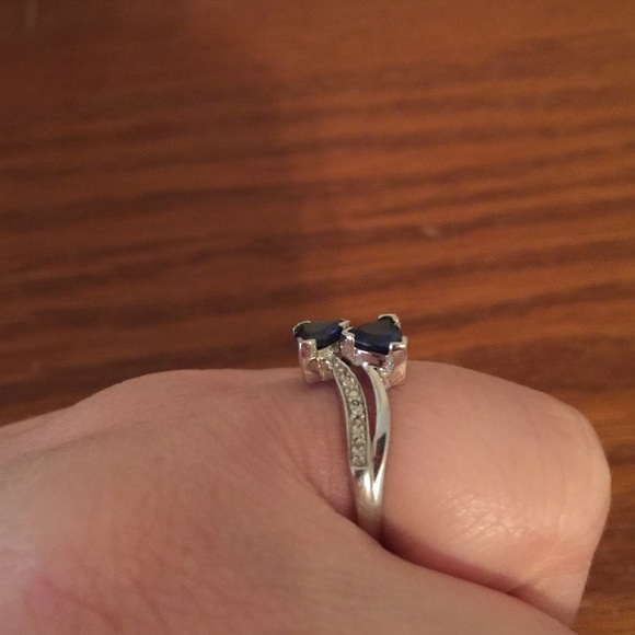 Bundled with Forever 21 cardigan. - Picture 2 of 4