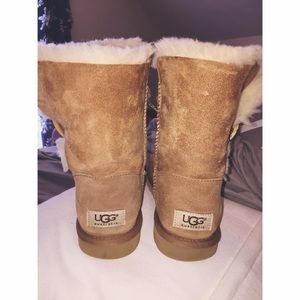 Bailey Button Ugg Boots (only worn once)