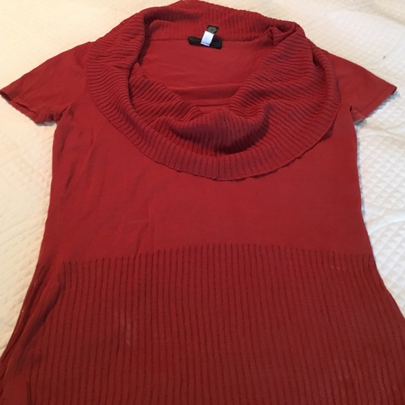Cow neck short sleeve top