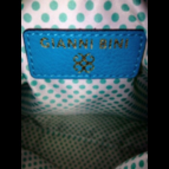 NWOT GIANNI BINI TOTE - Picture 2 of 2