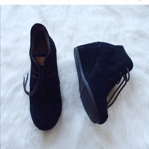 TOMS Shoes - TOMS Suede Wedges