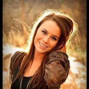 Meet your Posher, Danielle