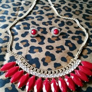 Accent necklace and ear rings