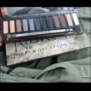 Naked makeup pallets