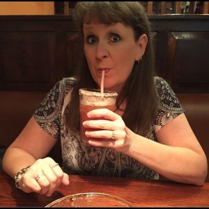 Meet your Posher, Kellie