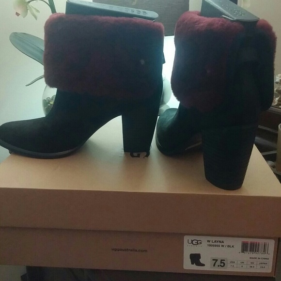 UGG Boots. Womens Layna Bootie. new in box