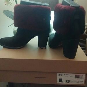 UGG Boots. Womens Layna Bootie. new in box