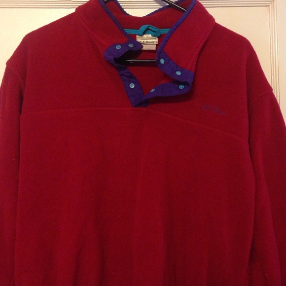 L.L. BEAN red sweatshirt; small/medium - Picture 2 of 4
