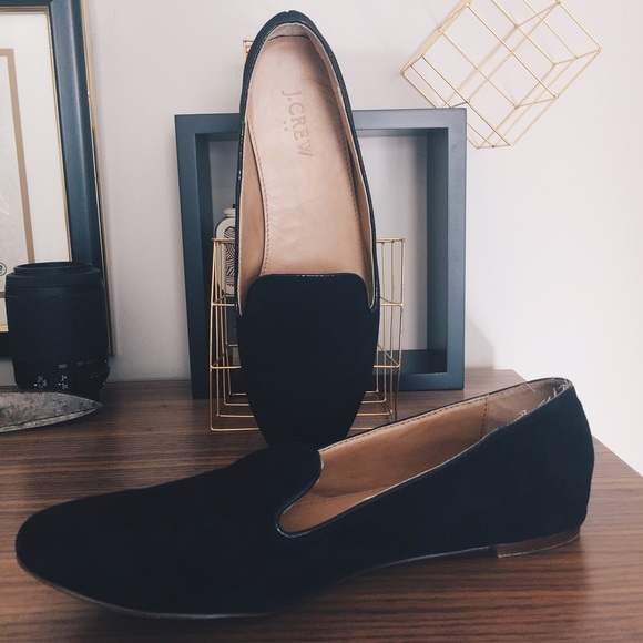 Size 9 Black Italian Suede Flats