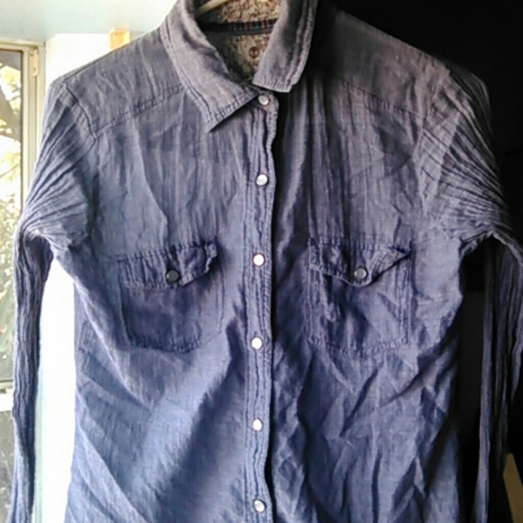 Element long sleeved, button up blouse