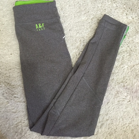 SOLD Abercrombie yoga pants