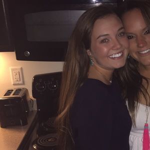 Meet your Posher, Madison