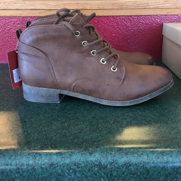 NEVER WORN Brown Ankle Boots