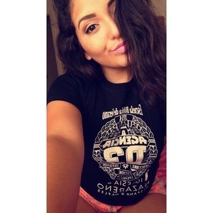 Meet your Posher, Eslie