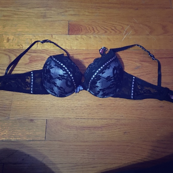Sale: sexy, lacy bra