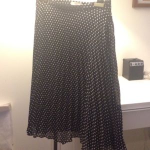 Pleated polka dot skirt