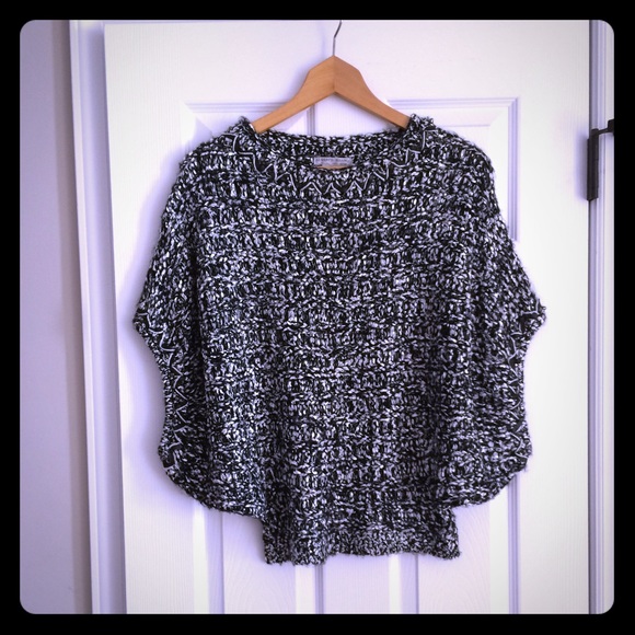 SALE PRICE NOW!! Blk/White shimmer Sweater ~ SZ S