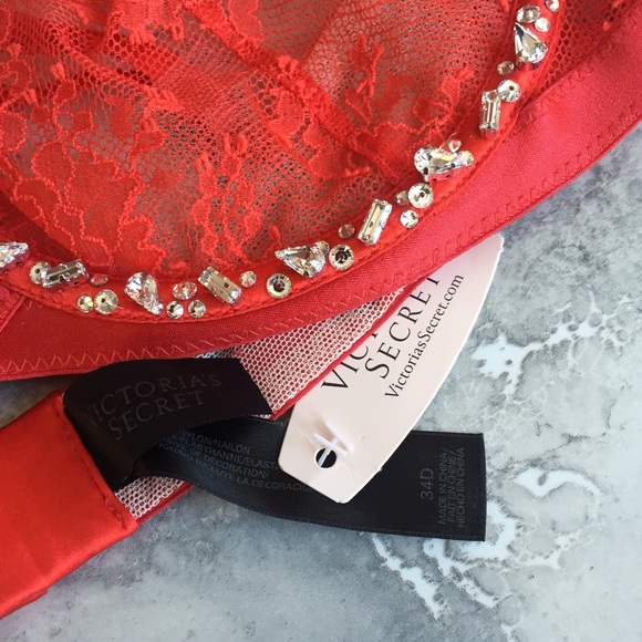 VS Designer Collection Unlined Racerback. - Picture 4 of 4