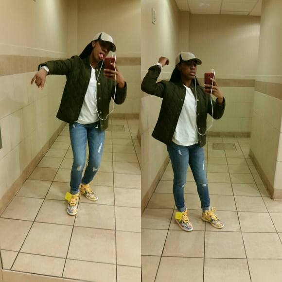 Coat - Picture 4 of 4