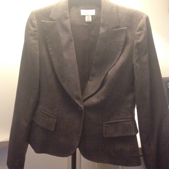 One button plaid blazer