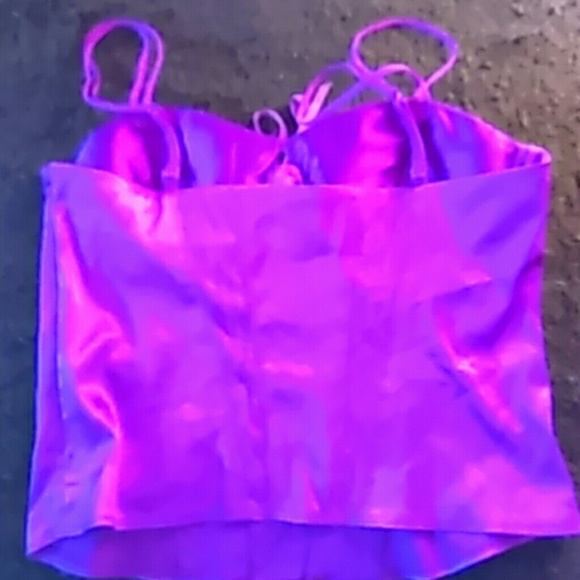 Top - Picture 2 of 2