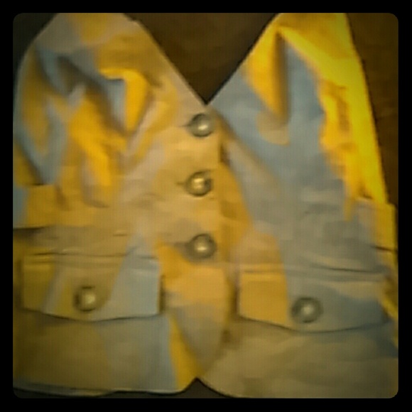 Top - Picture 1 of 2