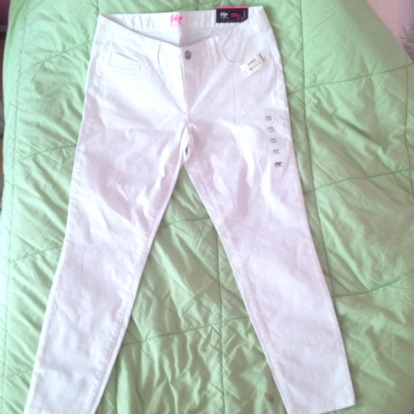 Never worn Tokyo Darling white jeans, Aeropostale