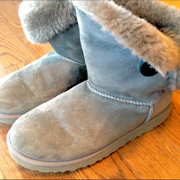 UGG Shoes - ✨Grey Bailey Button UGG Boots✨