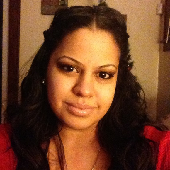 Meet your Posher, Melissa